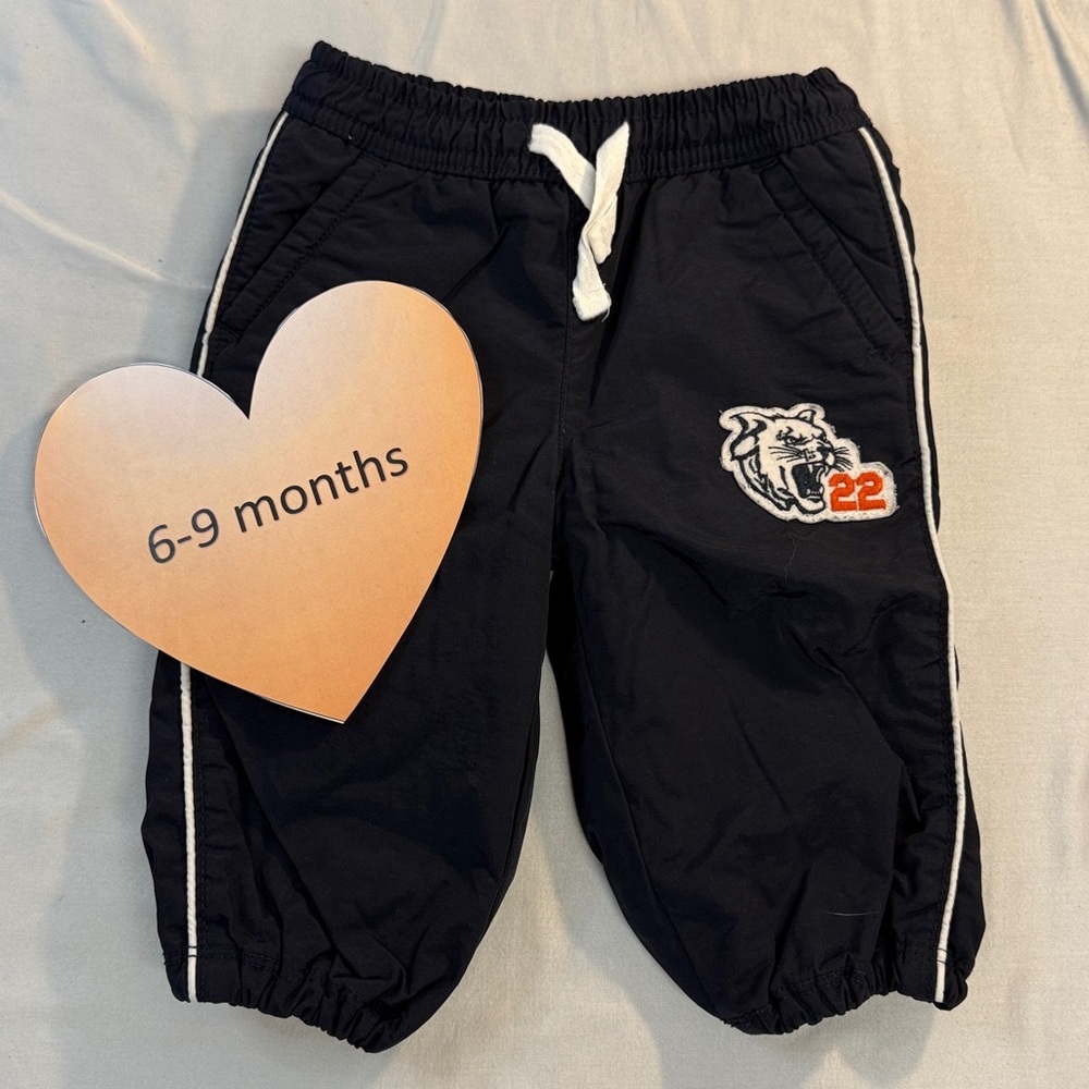 The Children's Place - pull on fleece lined sports pants. Size 6-9 months